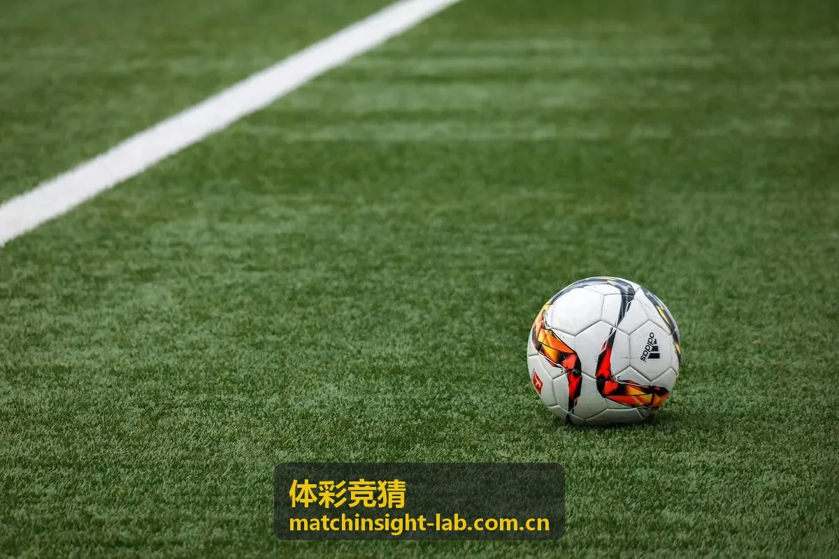 体彩竞猜用户阅读赛事专题的球场灯光场景